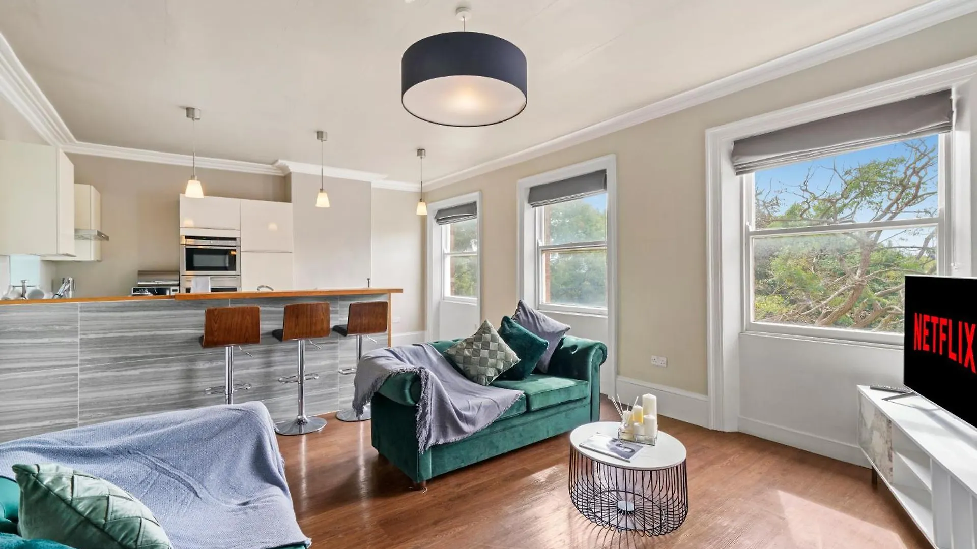 Exquisite Georgian Apartment With Reserved Parking Wakefield